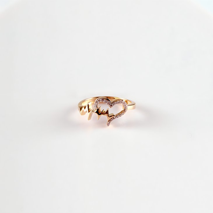 Unique Heart Gold Ring | Timeless Elegance for Engagements & Anniversaries - Image 4