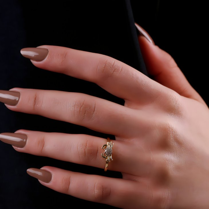 Gold Crab Ring | Timeless Elegance for Engagements & Special Days - Image 3
