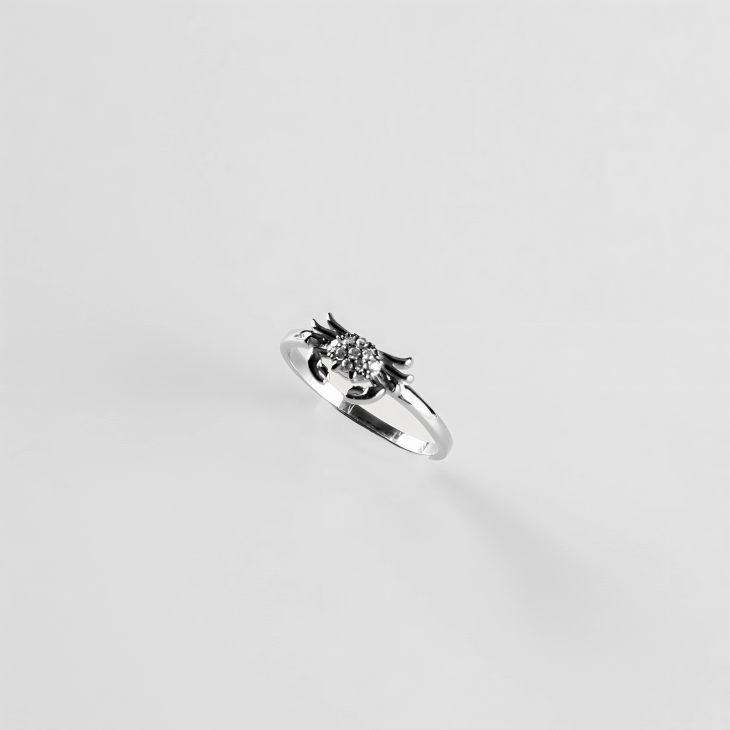 Gold Crab Ring | Timeless Elegance for Engagements & Special Days - Image 9