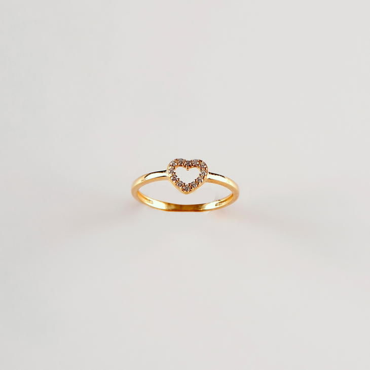 14K Gold Heart Ring with Gem | Timeless Elegance for Engagements & Anniversaries
