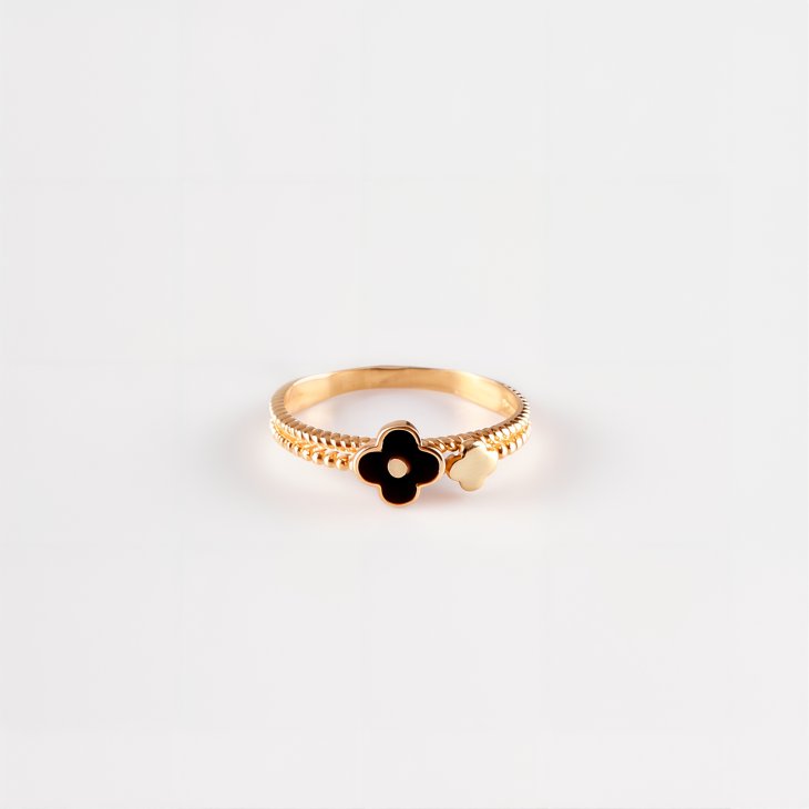 Black Clover Gold Ring | Timeless Elegance & Perfect Gift for Engagements & Anniversaries - Image 7