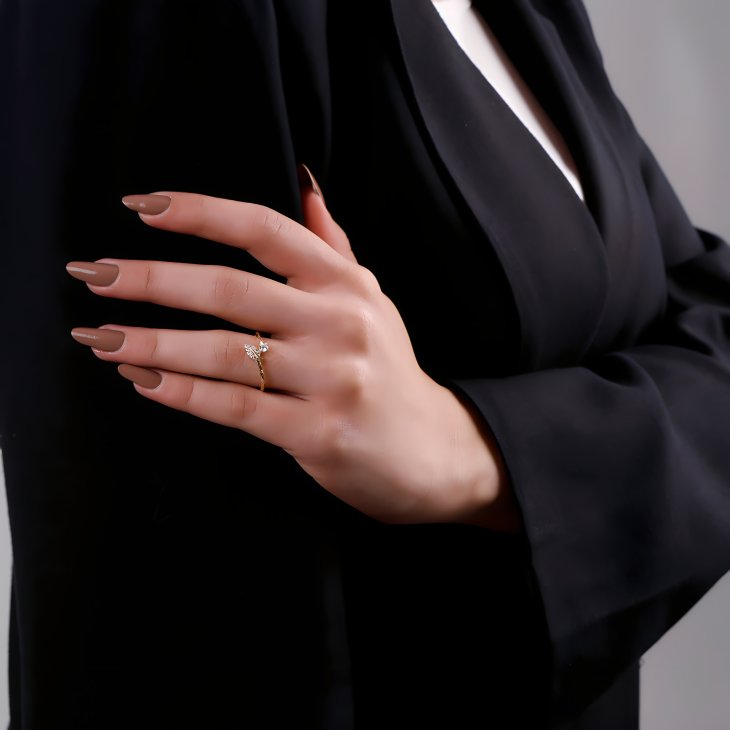 Gold Twisted Leaf Band Ring | Timeless Elegance for Engagements & Special Occasions - Image 2