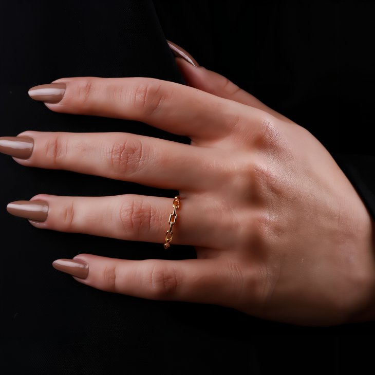 Elegant Gold Chain Ring | Minimalist Design & Perfect Gift for Engagements - Image 4