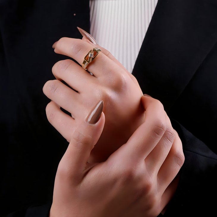 Art Deco Gold Ring with Gem | Elegant Craftsmanship for Engagements & Anniversaries - Image 6