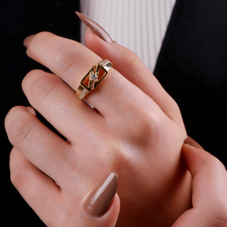 Art Deco Gold Ring with Gem | Elegant Craftsmanship for Engagements & Anniversaries - Image 2