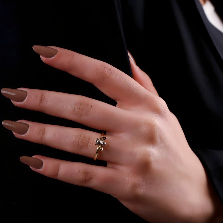 14K Gold Bee Ring | Timeless Elegance & Perfect Gift for Engagements & Anniversaries - Image 6